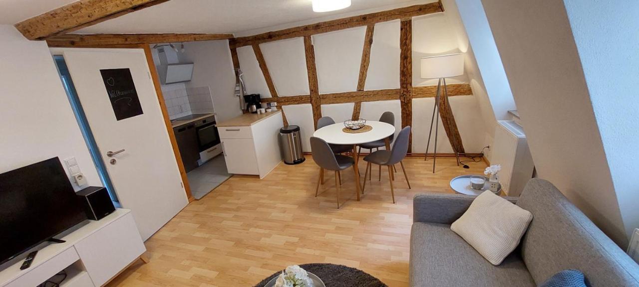 Zentrale Altbauwohnung Mit Flair Швебиш-Халль Экстерьер фото