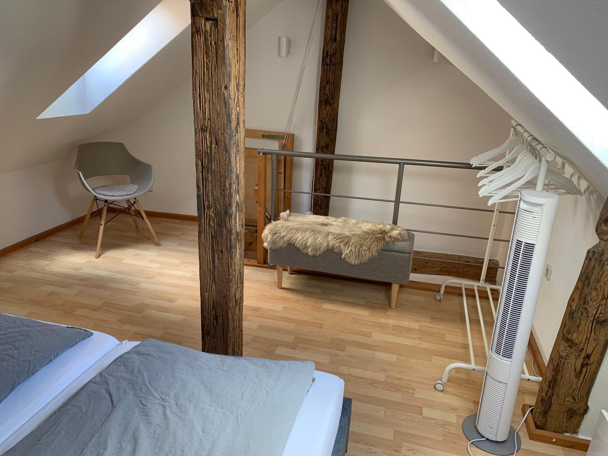 Zentrale Altbauwohnung Mit Flair Швебиш-Халль Экстерьер фото